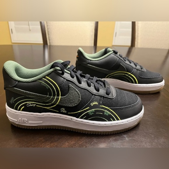 New Nike Air Force 1 NY Sneaker Shoes Size US 7 - Picture 2 of 12